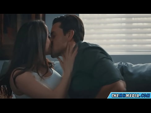 ❤️ एक चांगला busty आई सह रोमँटिक सेक्स ❤️  आमच्याकडे